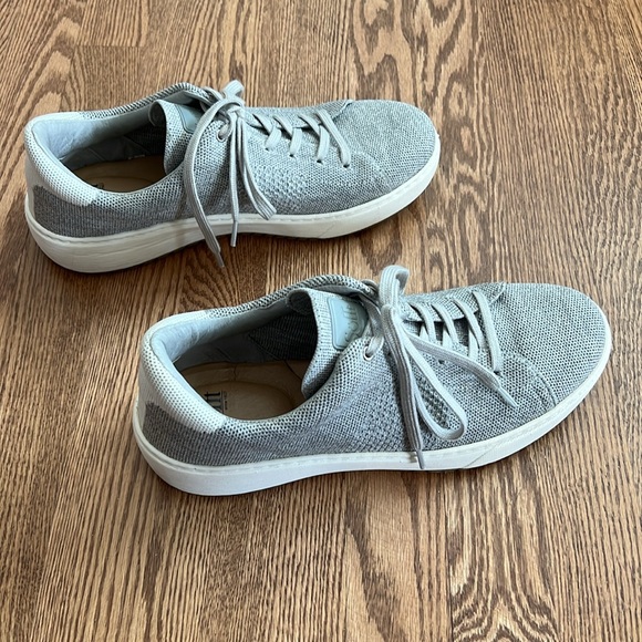 Sofft Gray Knit Sneakers - Picture 3 of 6